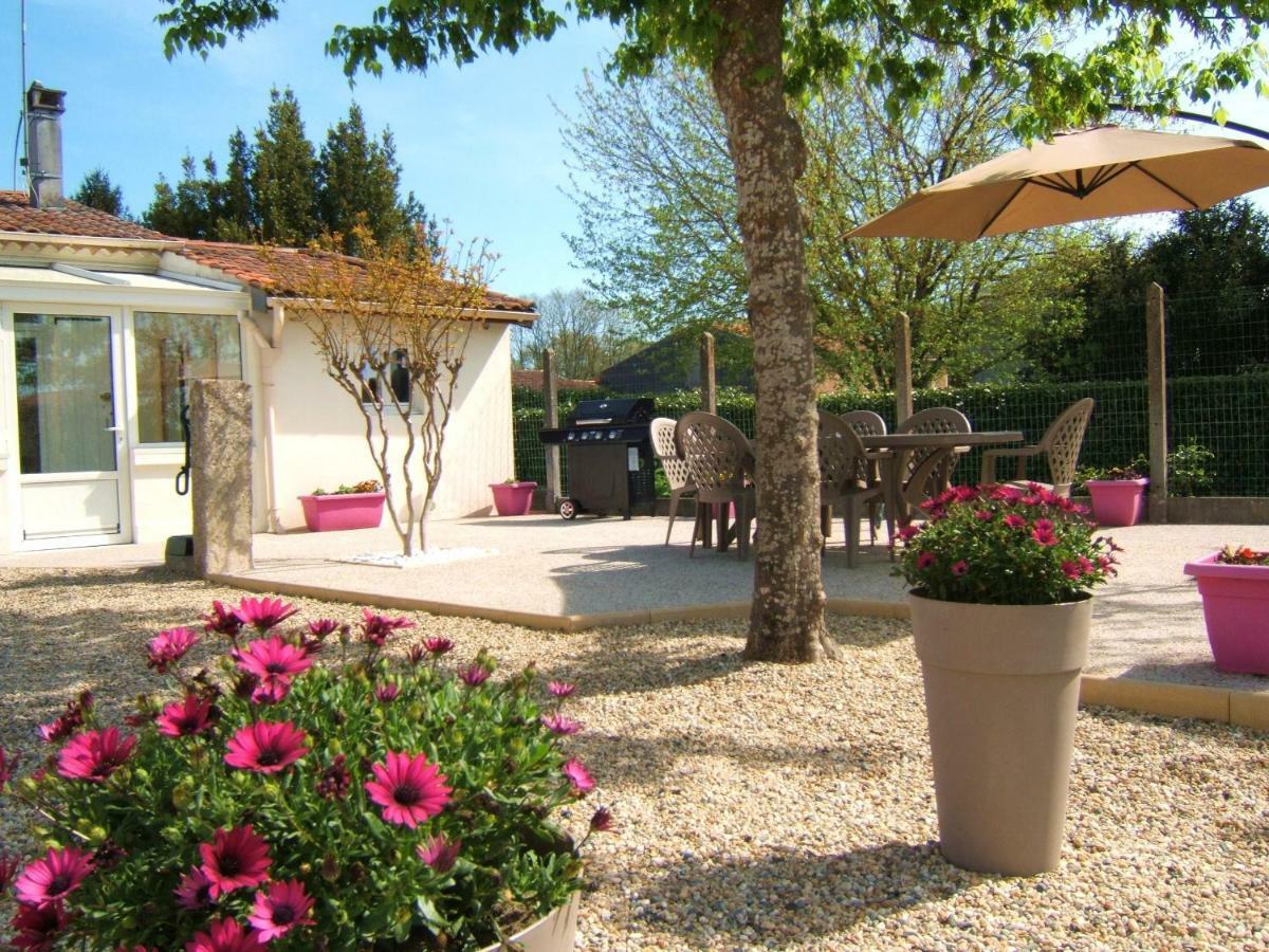 Gite L'Hirondelle Castelnau-de-Médoc المظهر الخارجي الصورة
